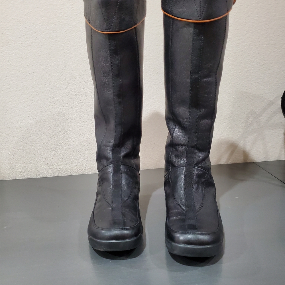 Chic Black and Tan Leather